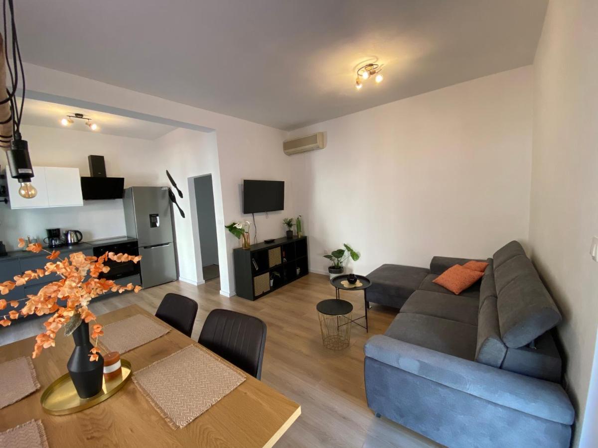 Green Oasis New Apartment Pula Dış mekan fotoğraf